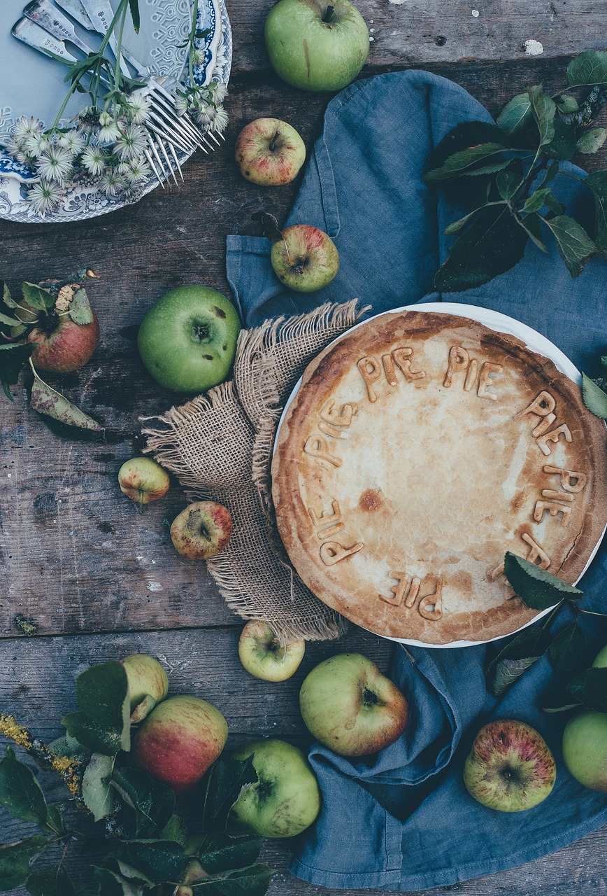 apple pie with apples